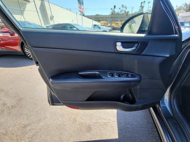 Used 2020 Kia Optima S FWD image 20