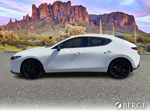 New 2026 MAZDA MAZDA3 Hatchback w/Premium Plus Pkg image 3