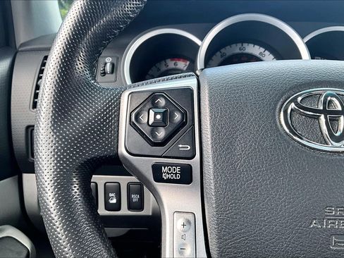 Used 2015 Toyota Tacoma 4x4 Double Cab w/ TRD Off-Road Package image 11