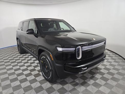 Used 2025 Rivian R1S Adventure AWD/4WD image 7