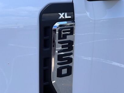 New 2026 Ford F350 XL w/ FX4 Off-Road Package