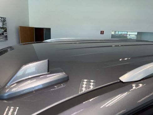 Used 2022 Chevrolet Tahoe LT w/ Luxury Package image 11