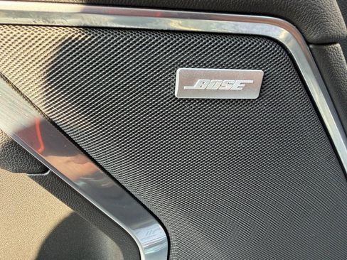 Used 2022 Chevrolet Silverado 1500 LTZ AWD/4WD image 16