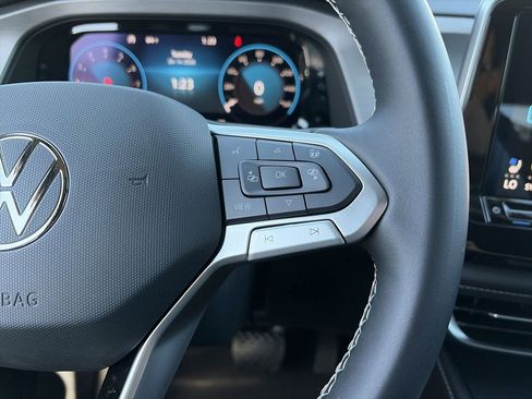 New 2026 Volkswagen Atlas Cross Sport SE image 20