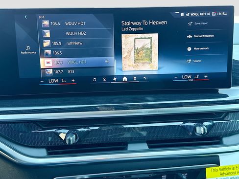 New 2026 BMW X5 xDrive40i w/ M Sport Package AWD/4WD image 32