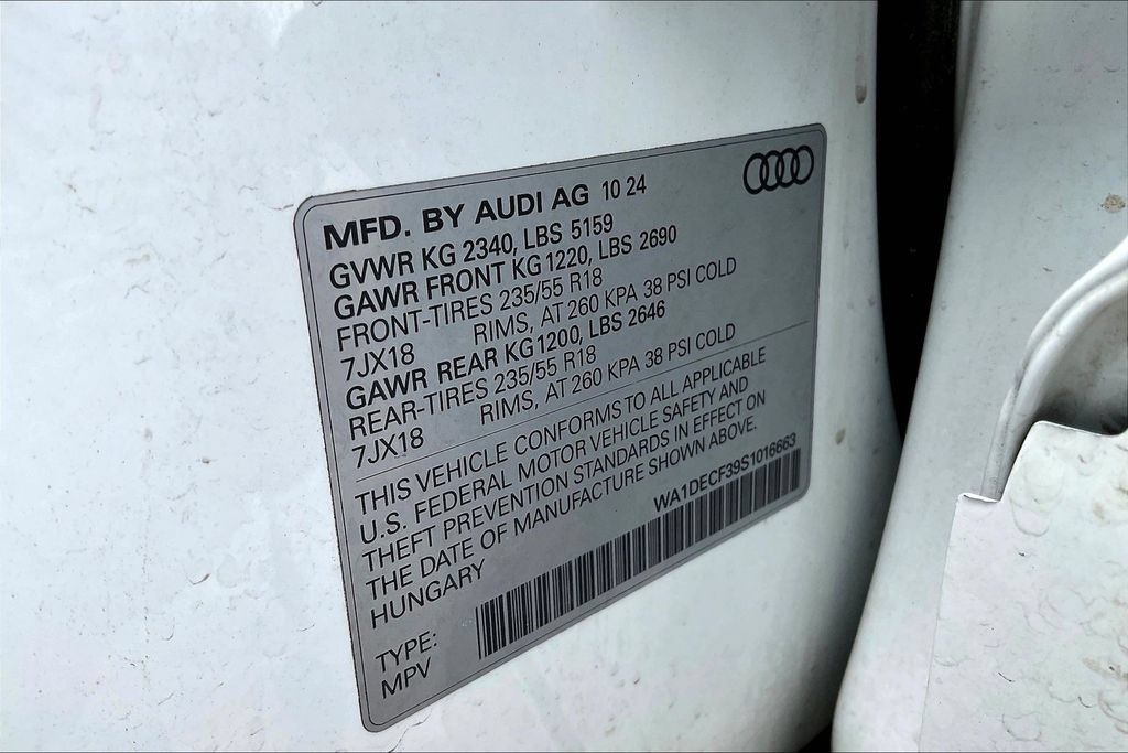 Used 2025 Audi Q3 2.0T Premium AWD/4WD image 31