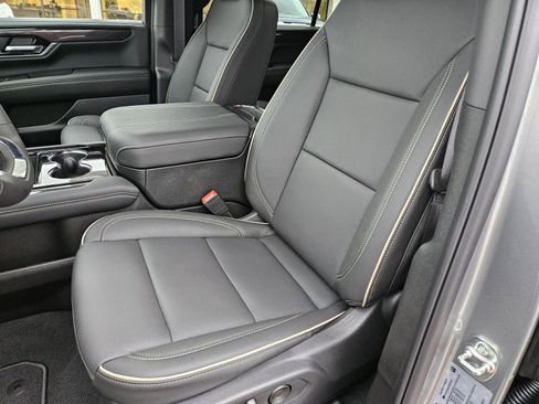 New 2026 GMC Yukon XL Elevation image 21