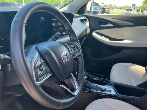 Used 2024 Buick Encore GX Avenir w/ Avenir Convenience Package AWD/4WD image 9