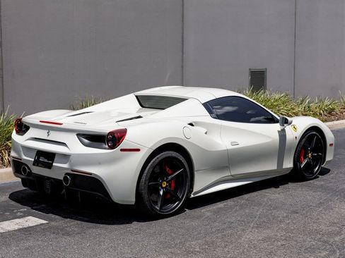 Used 2019 Ferrari 488 Spider RWD image 41