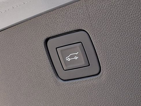 Used 2025 Buick Envista Avenir FWD image 31