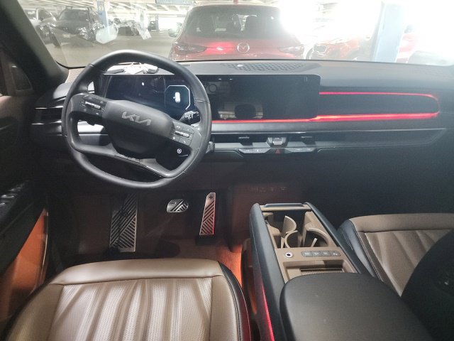 Certified 2024 Kia EV9 GT-Line AWD/4WD image 6