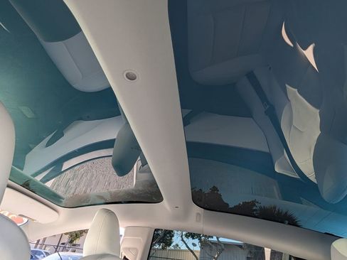 Used 2024 Tesla Model 3 Standard Range image 15