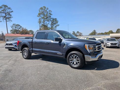 Used 2022 Ford F150 Lariat w/ Equipment Group 501A Mid image 2