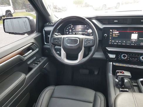 Used 2025 GMC Sierra 1500 Denali image 13
