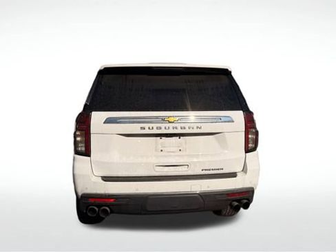 Used 2021 Chevrolet Suburban Premier w/ Premium Package image 7