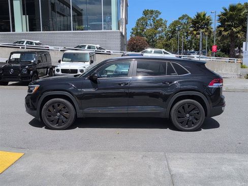 Used 2024 Volkswagen Atlas Cross Sport SE w/ Panoramic Sunroof Package AWD/4WD image 9