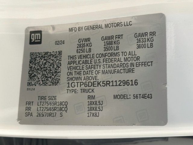 Used 2024 GMC Canyon AT4 w/ Technology Package AWD/4WD image 24