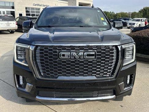 Used 2024 GMC Yukon Denali Ultimate AWD/4WD image 2