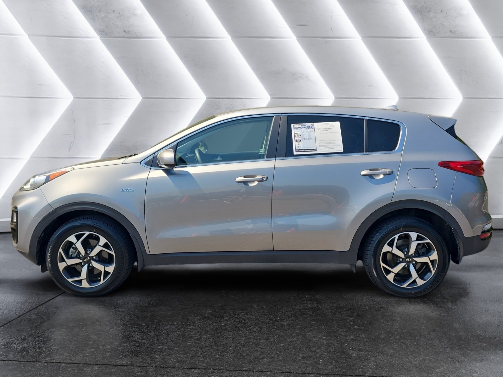 Used 2021 Kia Sportage LX AWD/4WD image 2