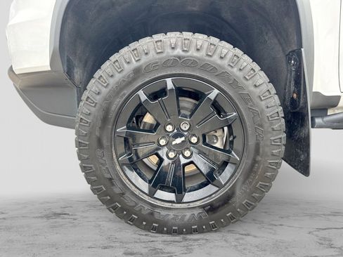 Used 2022 Chevrolet Colorado ZR2 w/ ZR2 Dusk Special Edition AWD/4WD image 17