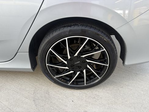 Used 2020 Honda Civic Sport image 31