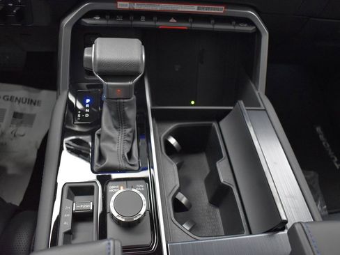 New 2025 Toyota Tundra Platinum image 9