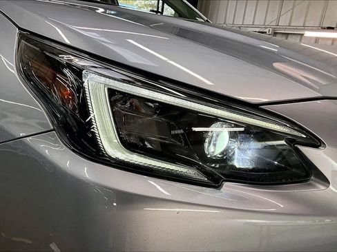 Used 2022 Subaru Outback Premium image 29