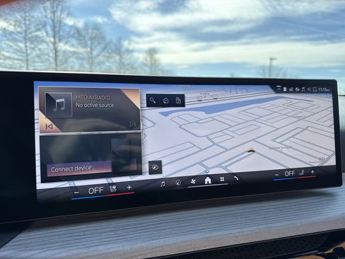 New 2026 BMW 330i xDrive Sedan w/ Premium Package image 12