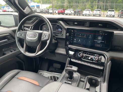 Used 2023 GMC Sierra 1500 AT4 w/ AT4 Premium Package AWD/4WD image 29