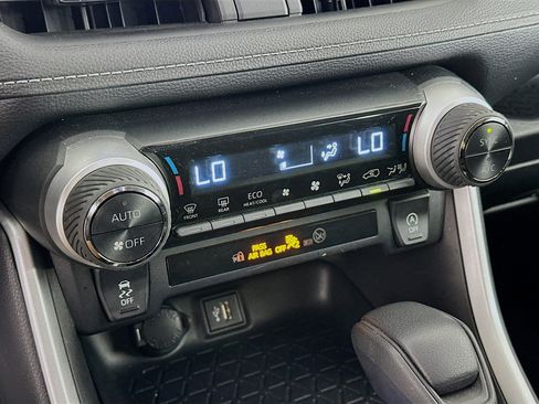 Used 2024 Toyota RAV4 XLE image 23