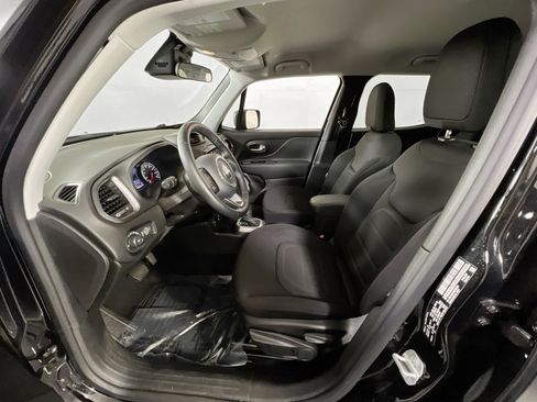 Used 2022 Jeep Renegade Latitude image 21