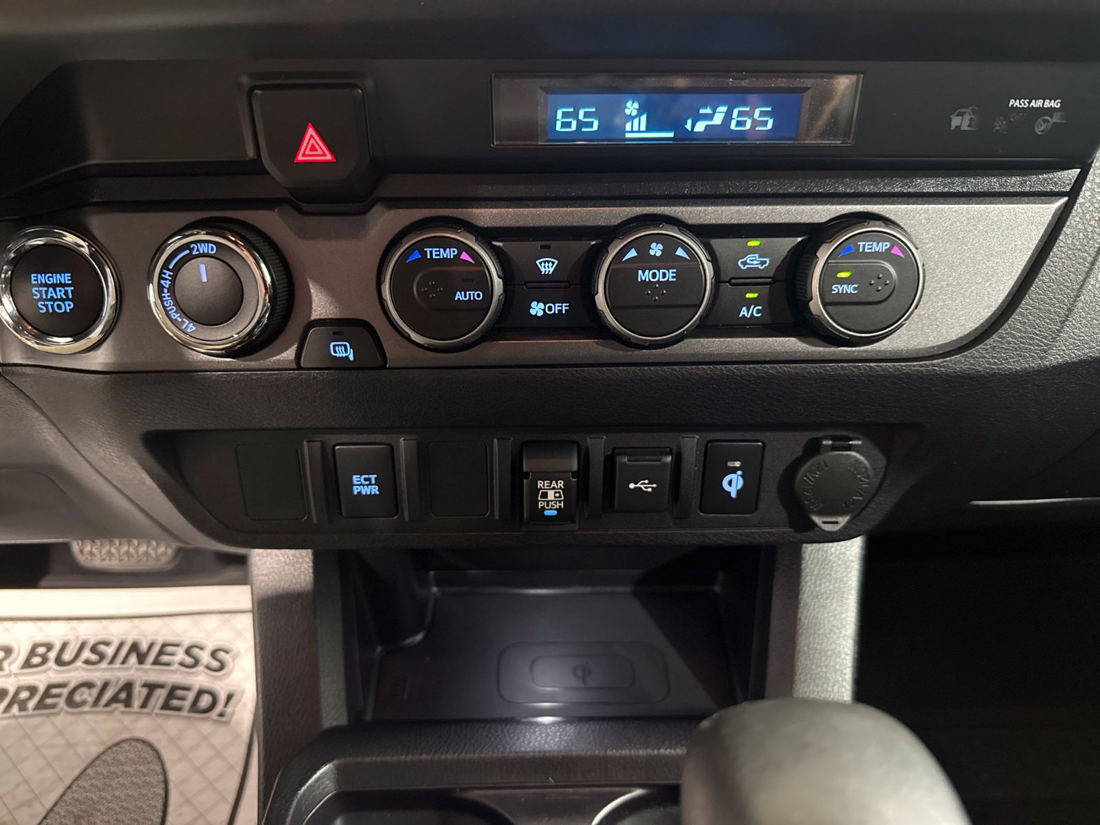 Used 2021 Toyota Tacoma TRD Off-Road w/ Blackout Package (TMS) AWD/4WD image 31