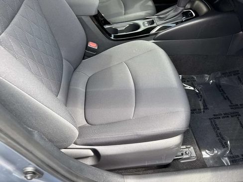 Used 2020 Toyota Corolla LE FWD image 10