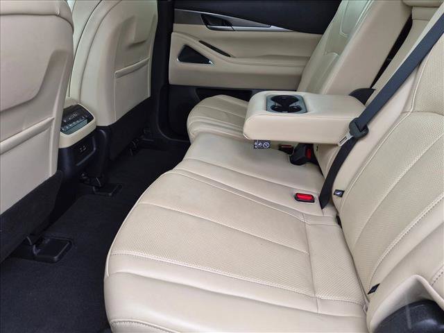 Used 2025 INFINITI QX60 Luxe w/ Vision Package FWD image 18