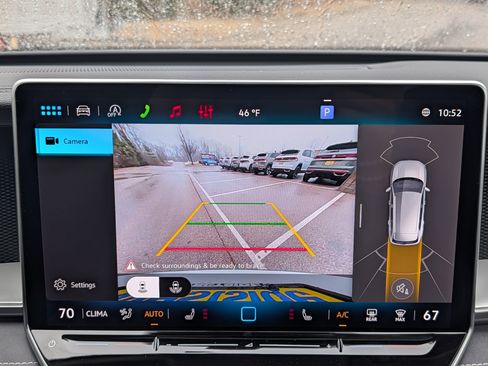 New 2026 Volkswagen Tiguan SE AWD/4WD image 9