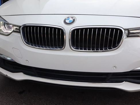 Used 2018 BMW 330i xDrive Sedan AWD/4WD image 33