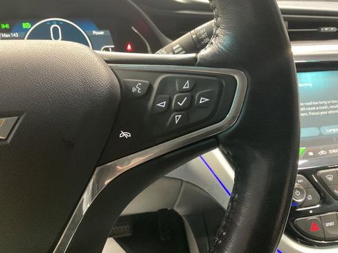 Used 2020 Chevrolet Bolt Premier w/ Infotainment Package image 15