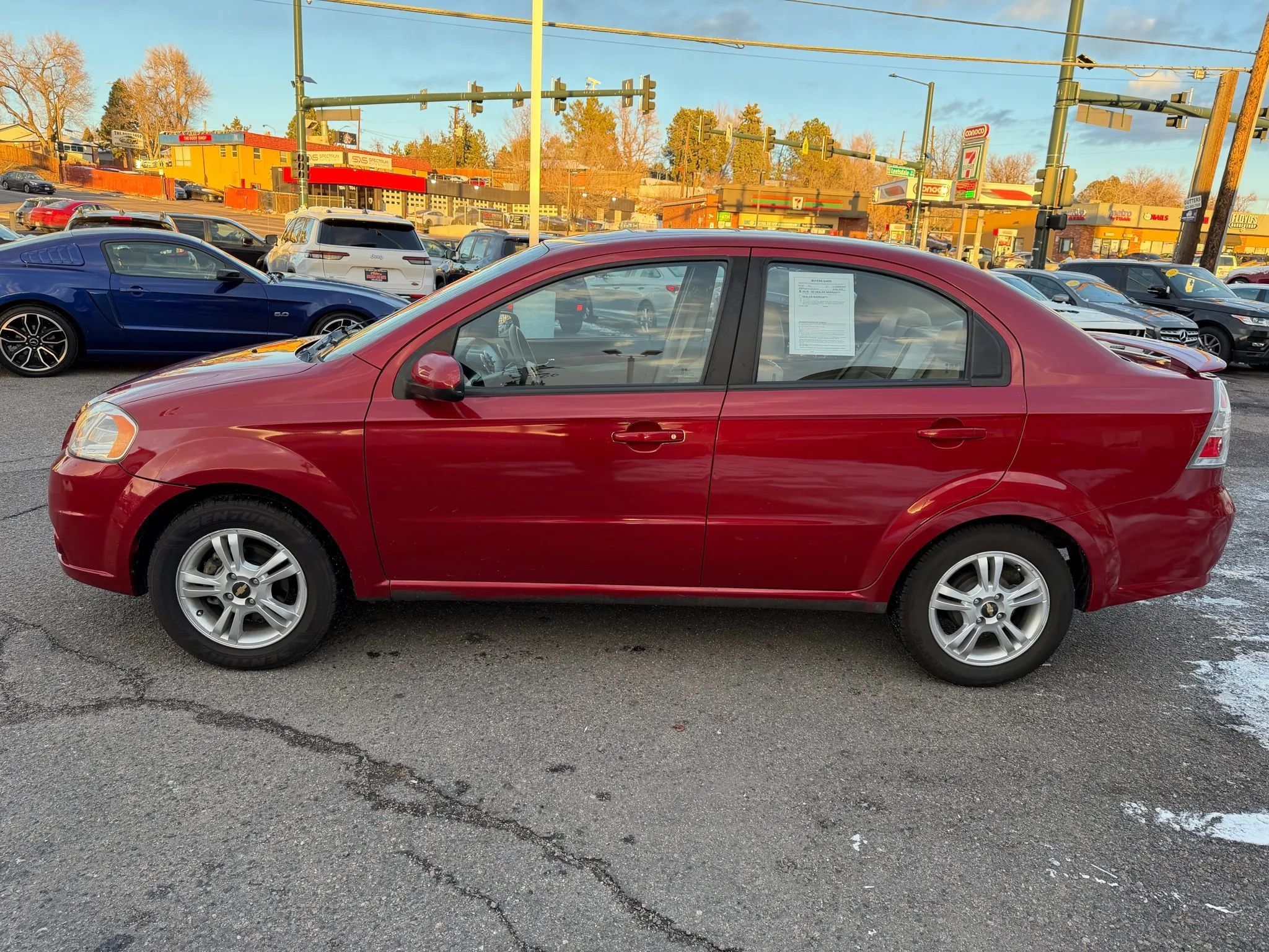 Used 2011 Chevrolet Aveo LT FWD image 5