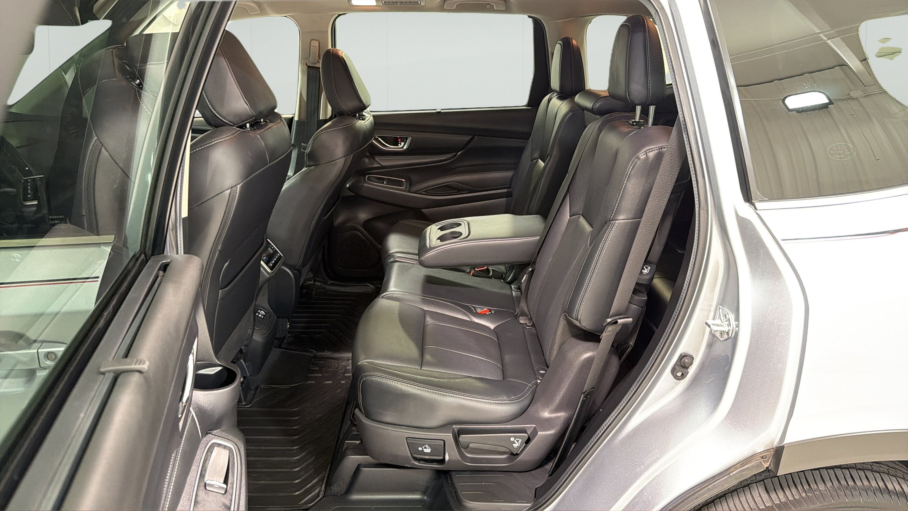 Used 2024 Subaru Ascent Limited AWD/4WD image 20