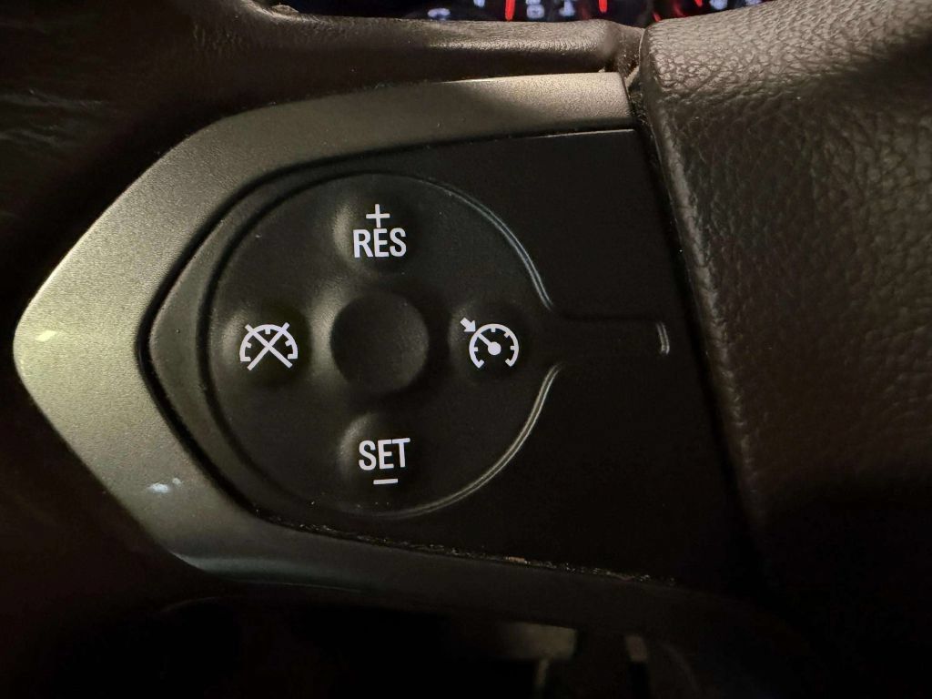 Used 2018 Chevrolet Silverado 1500 LT w/ Texas Edition AWD/4WD image 39