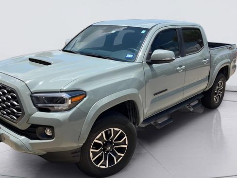 Used 2023 Toyota Tacoma TRD Sport w/ Technology Package RWD image 1