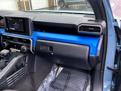 Used 2025 Toyota 4Runner TRD Off-Road image 17