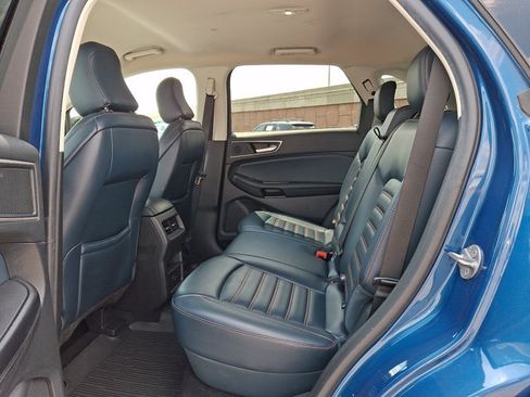 Used 2022 Ford Edge SEL w/ Sport Appearance Package AWD/4WD image 10