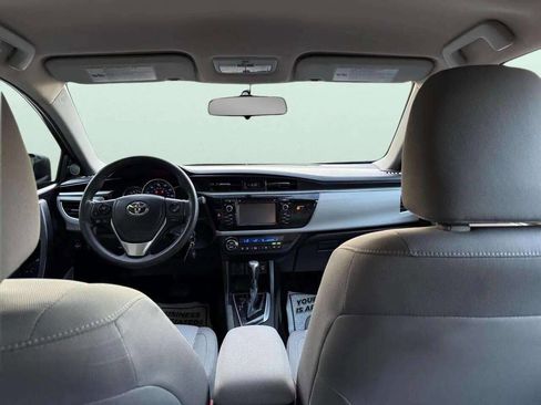 Used 2014 Toyota Corolla LE image 19