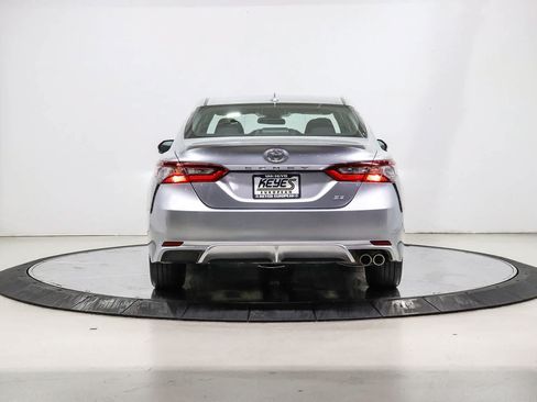 Used 2022 Toyota Camry SE w/ Carpet Mat Package (TMS) FWD image 3