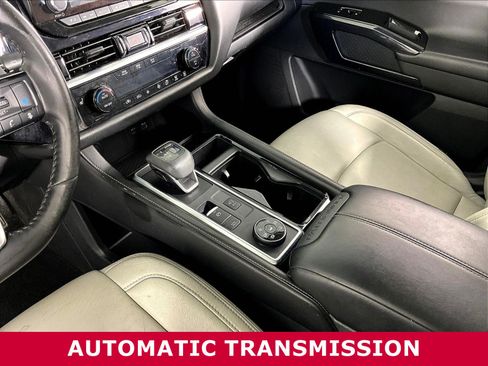 Used 2022 Nissan Pathfinder SV w/ Cargo Package AWD/4WD image 18