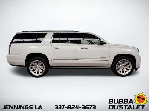 Used 2020 GMC Yukon XL Denali w/ Open Road Package AWD/4WD image 6