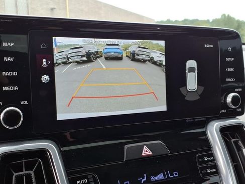 Certified 2023 Kia Sorento SX AWD/4WD image 23