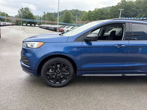 Used 2024 Ford Edge SE w/ Black Appearance Package AWD/4WD image 9