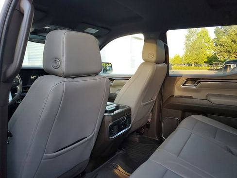 Used 2024 GMC Sierra 1500 SLT w/ SLT Premium Plus Package image 10